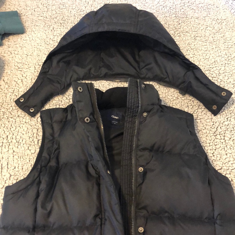 GAP Black Feather Down Hooded Vest Zip Button Medium